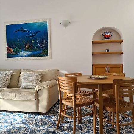 Il Dipinto Apartment Капри Екстериор снимка