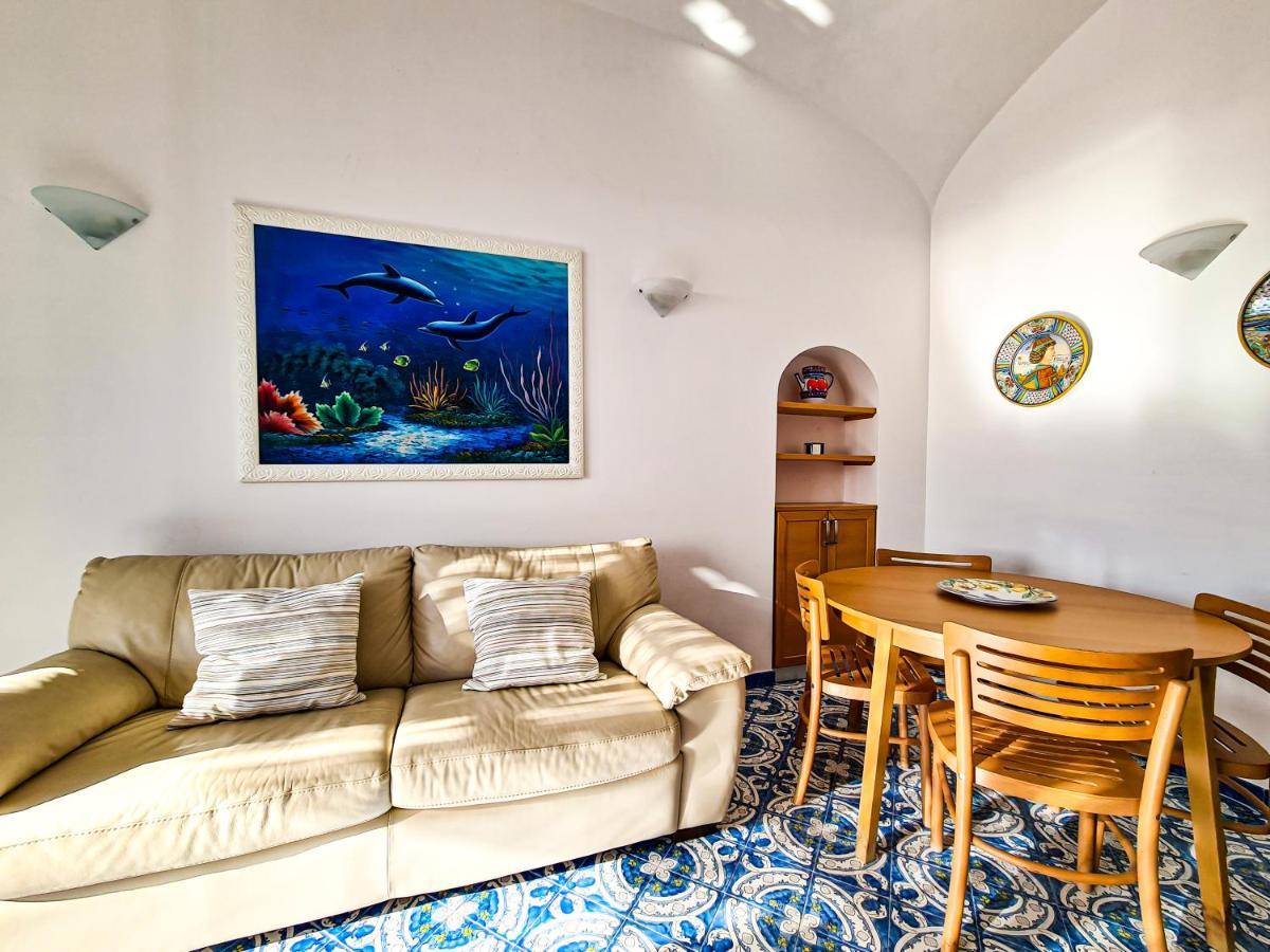Il Dipinto Apartment Капри Екстериор снимка