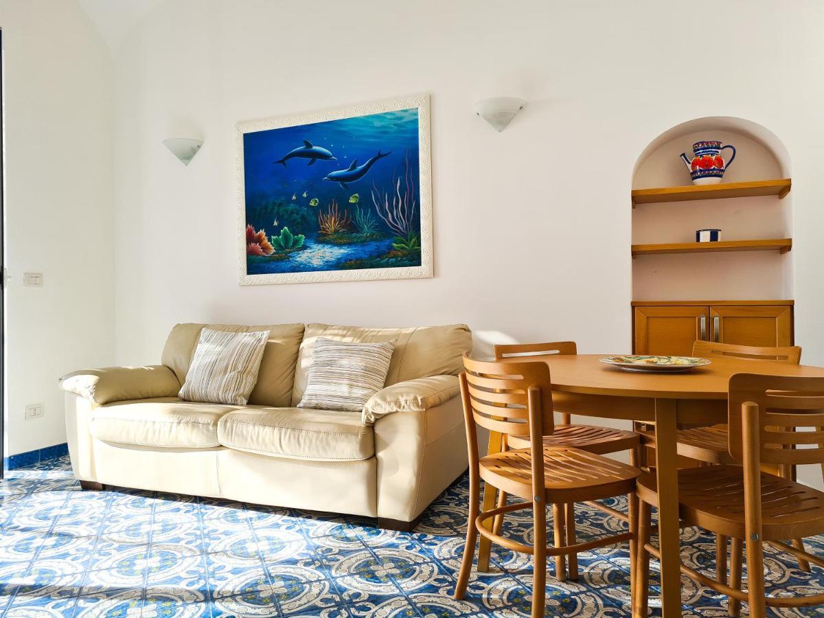 Il Dipinto Apartment Капри Екстериор снимка