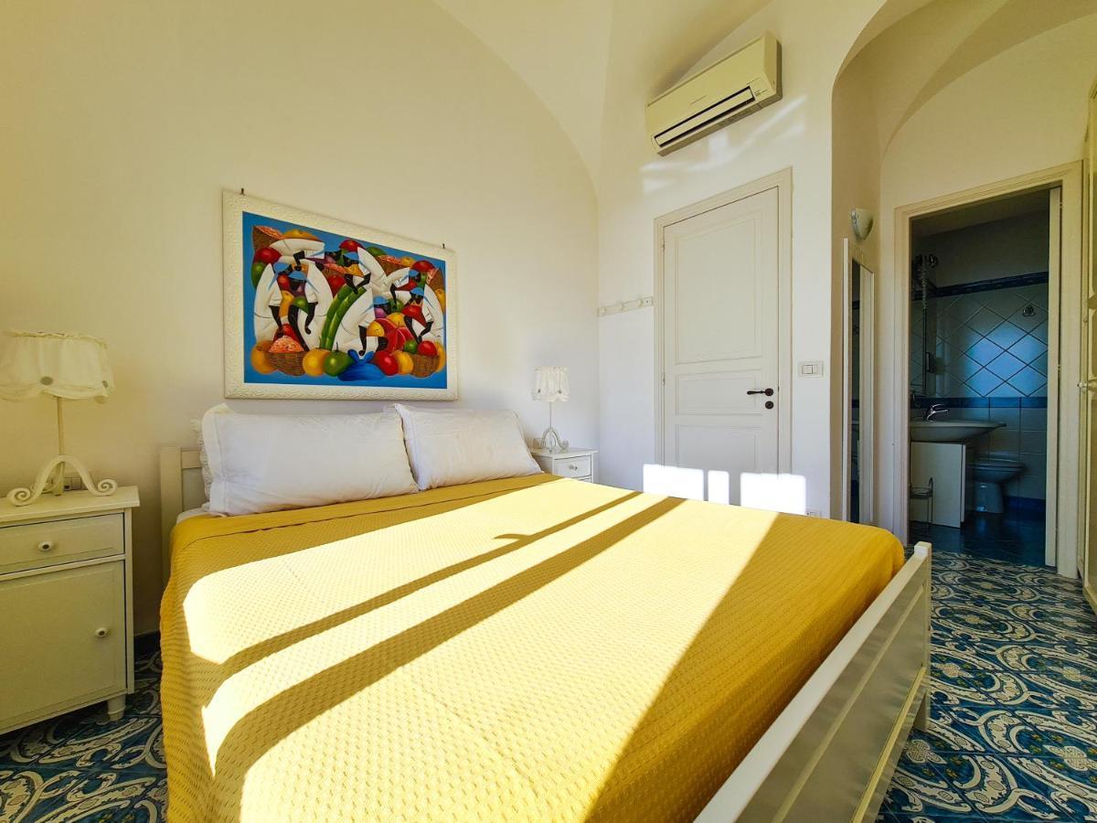 Il Dipinto Apartment Капри Екстериор снимка