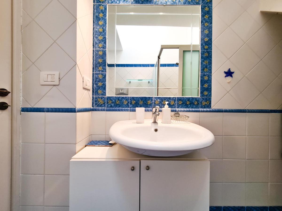 Il Dipinto Apartment Капри Екстериор снимка